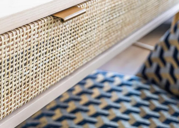 Konukevi The Novels Bari